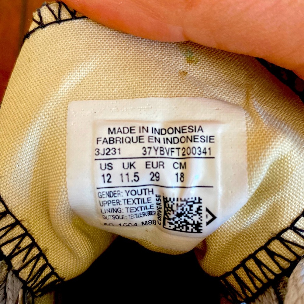 Kids size 12 converse high tops